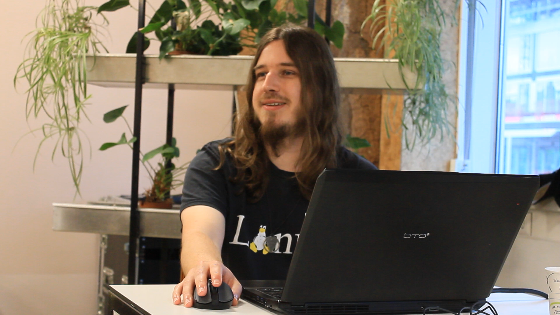 Remco Haszing legt uit hoe de low-code editor werkt van Appsemble - OpenApps